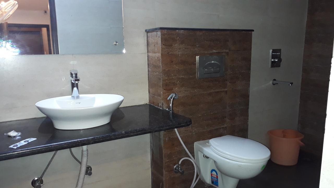 Hotel Delux Inn Агра Екстер'єр фото